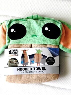 2 Pc NWT Set Star Wars Mandalorian Large 22"x51" Hooded Bath Towel & Scrubby Toy